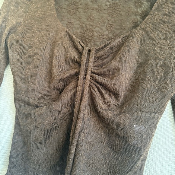 Pink Lily Brown Floral Mesh Ruched Tie Front Bell Sleeve Crop Top Size Small - Picture 3 of 5